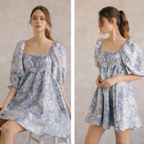 Storia Dresses & Skirts - Storia Claire Floral Damask Babydoll Puff Sleeve Mini Dress Small